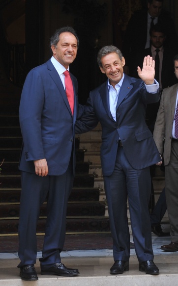 Sarkozy, el elegido por Scioli y Macri