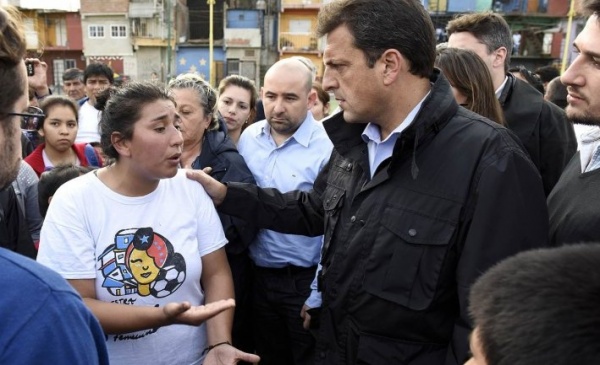 Quiere balotaje y se metió en la Villa 31