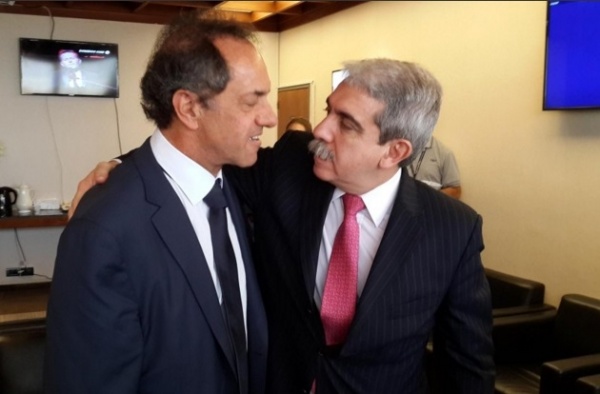 La asunción de Manzur y una foto electoral