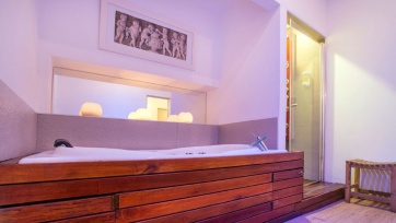 Inauguraron el primer spa swinger
