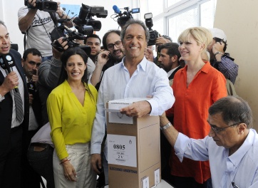 Votó Scioli: Mano a mano hemos quedado