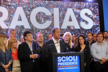 Scioli reconoció la derrota y saludó a Macri