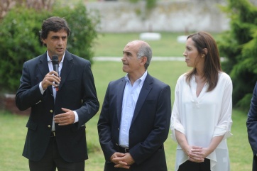 La gobernadora presentó su equipo para la Provincia