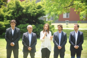 La gobernadora presentó su equipo para la Provincia