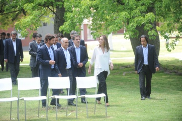 La gobernadora presentó su equipo para la Provincia