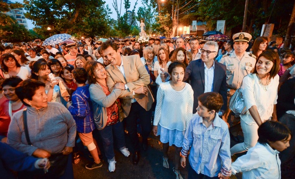 Con la mira en 2017, Massa pide paz entre los K y el PRO