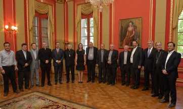Agenda de Vidal: inauguró escuelas de verano y almorzó con obispos