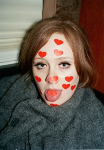 Ex de Adele publicó fotos íntimas de la cantante en la cama