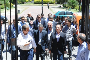 Encuentro entre Salvai y la comisión del FpV: Propuesta, diálogo y espera