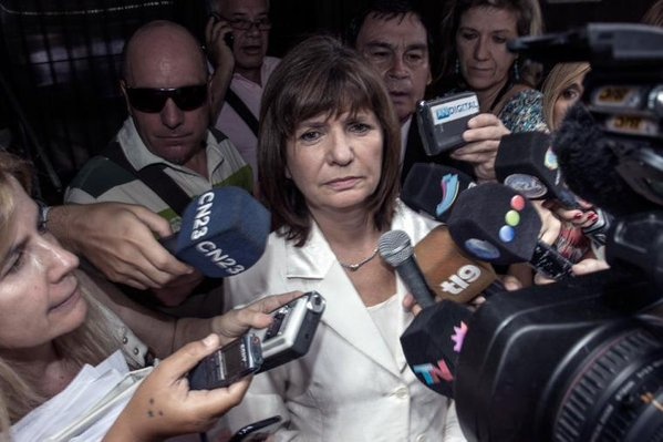 Lanatta y punto: entre el traslado y las explicaciones de Bullrich