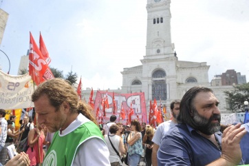Despedidos volvieron a protestar en la municipalidad de La Plata: esta vez no hubo balas