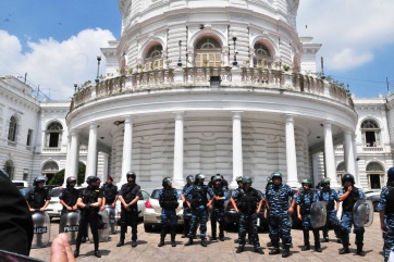 Despedidos volvieron a protestar en la municipalidad de La Plata: esta vez no hubo balas