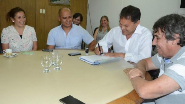 Cuánto ganan los funcionarios e intendentes según la Ley Orgánica