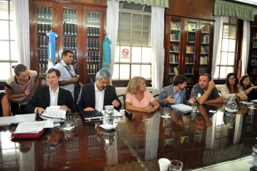 Sorprendidos, los docentes discutirán con el gobierno de Vidal los salarios en febrero