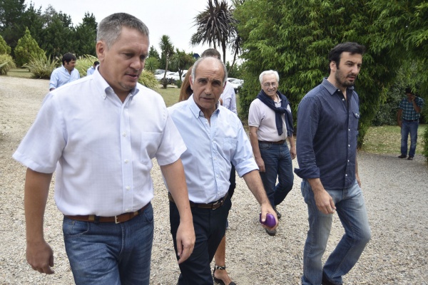 El Foro de radicales se reunió y Salvador intentó poner paños fríos a los pedidos