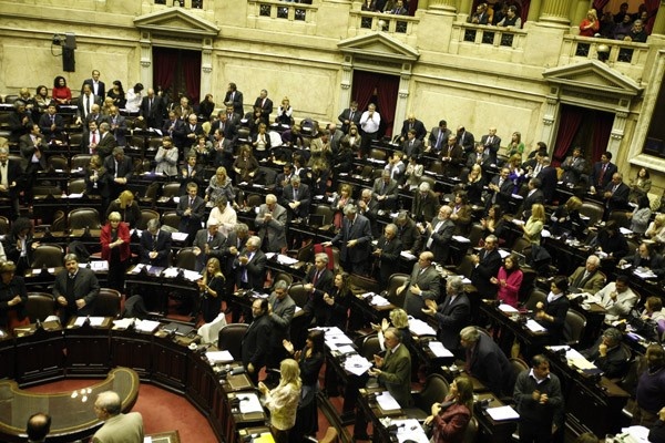 Macri va por la Corte, las embajadas y las Fuerzas Armadas