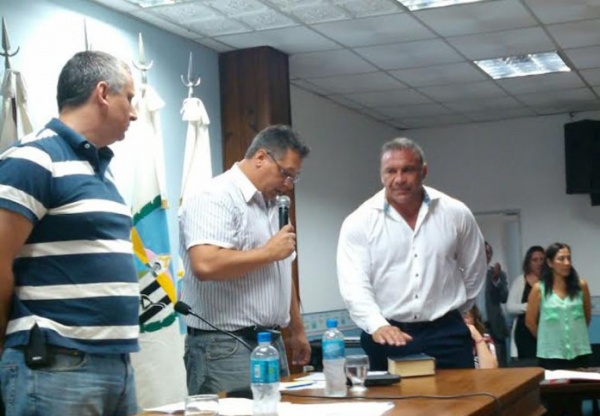 Con destitución de por medio, “Acero” golpeó y quedó al frente del HCD