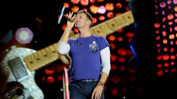 Coldplay: con un estadio colmado y la presencia de famosos