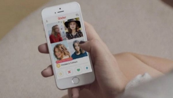 La app Tinder apuesta ahora a la organización de ¿orgías?