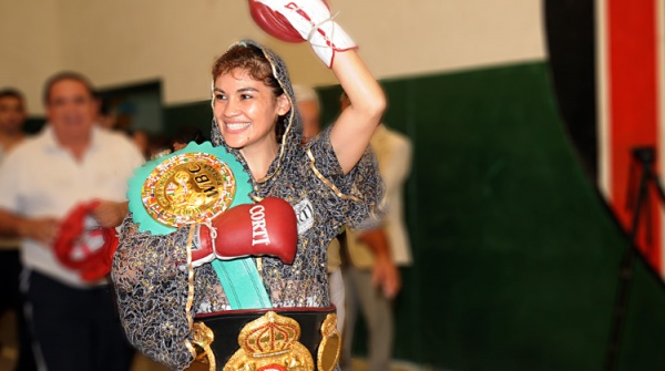 La Tigresa Acuña vuelve a dar pelea en el ring
