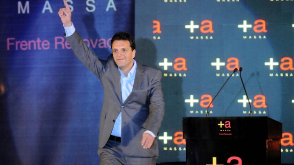 De gira por EE.UU, Massa participará de la nominación de Hillary