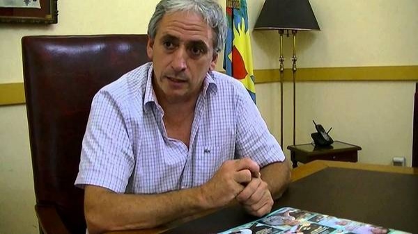 Alcalde massista cruzó a su par de Brandsen y desmintió su salto a Cambiemos