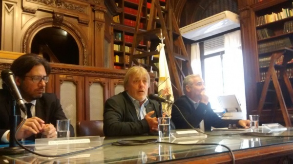 Vera pidió reutilizar socialmente los bienes incautados a las mafias