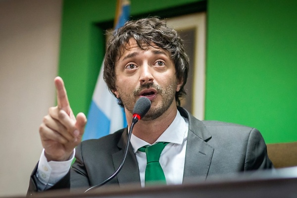 Yeza otorga aumentos a sus funcionarios y estalla la bronca en Pinamar