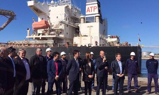 Vidal anunció inversiones por más de U$S 100 millones para el Puerto de Quequén