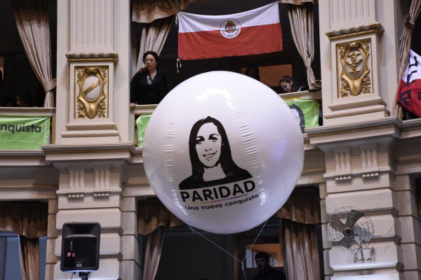¿De quién es la Ley de Paridad? En guerra, el FR y Cambiemos aseguran que es