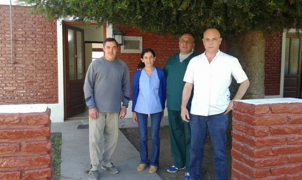 Por inundación de su distrito, intendente retomó la medicina