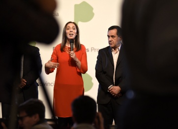 Vidal anunció aumento para comedores, menú obligatorio y transferencia de fondos a intendentes
