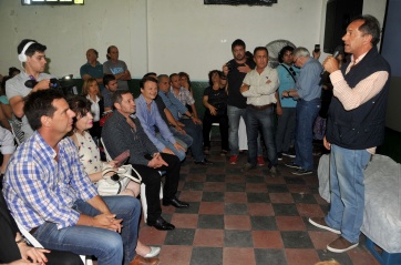 Daniel Scioli proyectó su documental  en la capital bonaerense