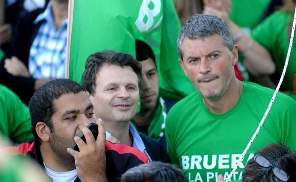 Quién es Mariano Bruera, hermano del ex intendente de La Plata, y por qué ordenaron su detención