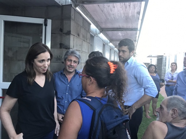 Vidal aterrizó en Pergamino, recorrió el Comité de Crisis y el Centro de Evacuados