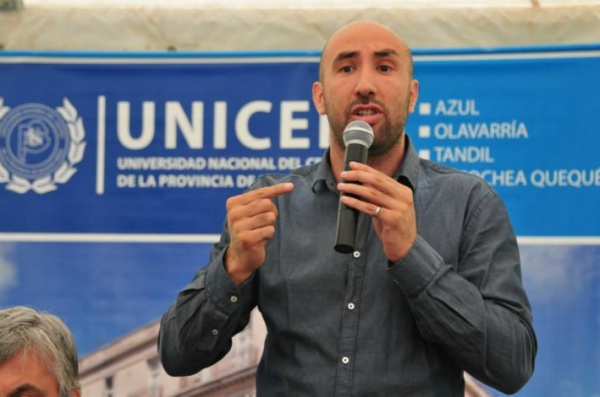 Aclaración camporista: estuvo en el lugar del brindis, pero no fue al brindis