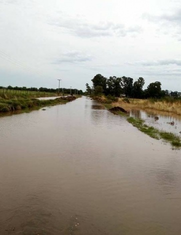 General Villegas volvió a quedar bajo el agua: 
