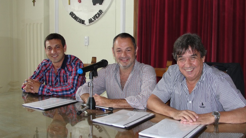 Municipales recuperaron antigüedad y ligaron aumento