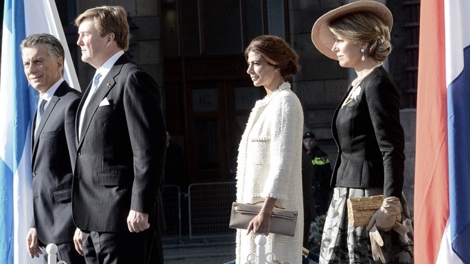 Macri en Holanda: fue recibido por los reyes Guillermo y Máxima