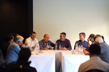 Randazzo contestó con varias reuniones y se mostró decidido a jugar la interna