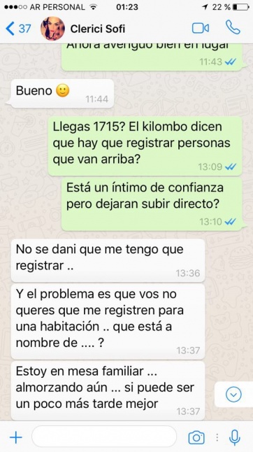 Whatsapp, fulbito y mentira: Scioli, ¿solo y en offside?