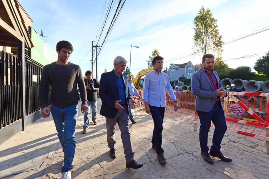 Una obra, dos distritos, un intendente y la oposición: recorrida y algo más