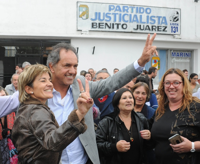 Scioli también salió de recorrida por el interior