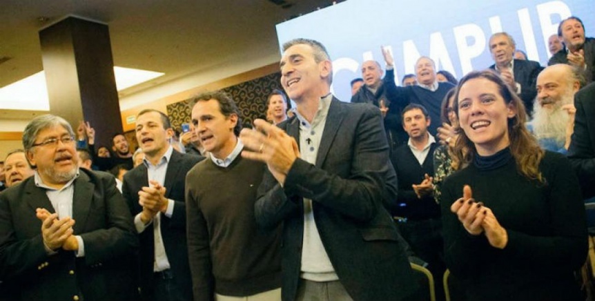 Ruleta de nombres randazzistas en el teléfono