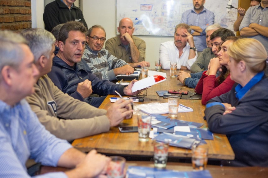 Massa y Stolbizer, lentos con las listas y rápidos con la campaña
