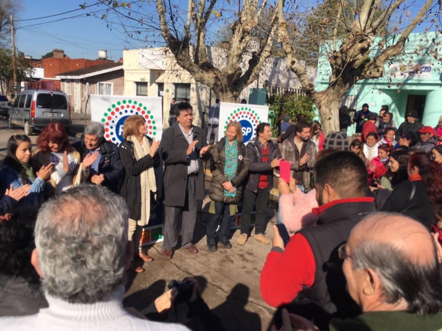 El Frente Socialista, de campaña en territorio oficialista