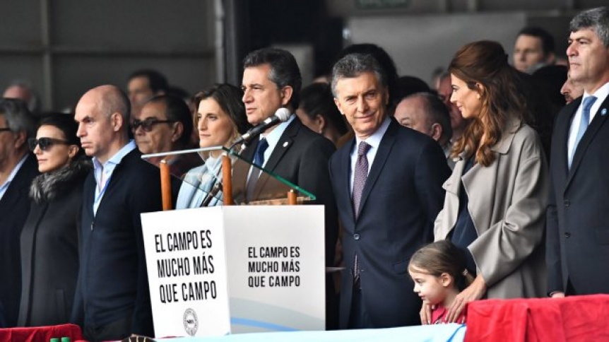 Macri le prometió al campo una reforma impositiva en todos los niveles