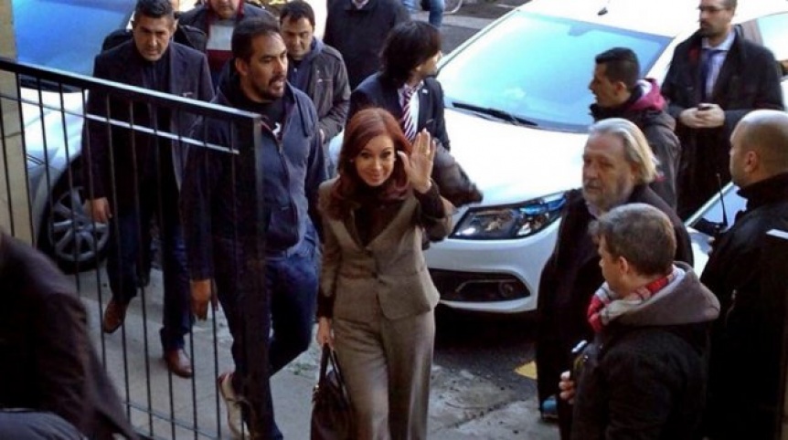 Cristina, citada a indagatoria para después de la elección
