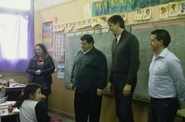 En soledad y silencio, los candidatos de Cambiemos ya salieron a la cancha