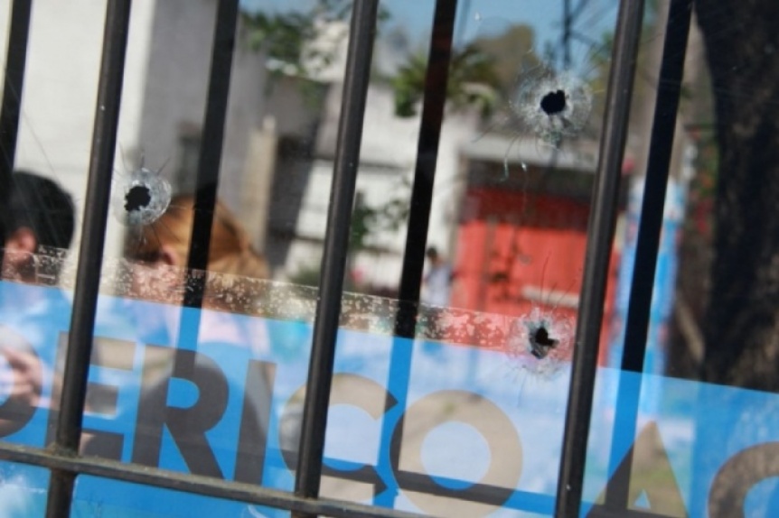 Cruce de posturas por la balacera al local de Unidad Ciudadana en Pilar